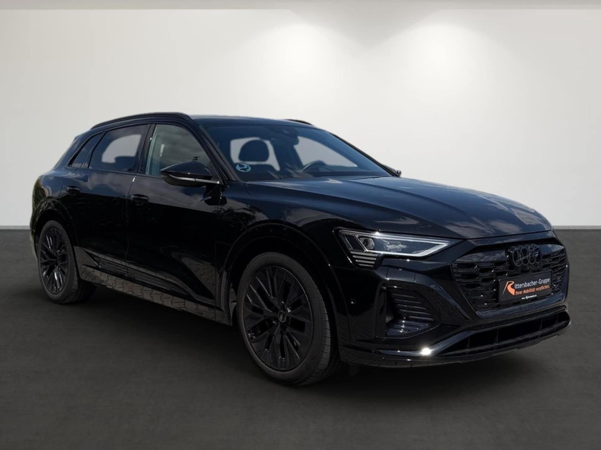 Audi Q8 e-tron S line