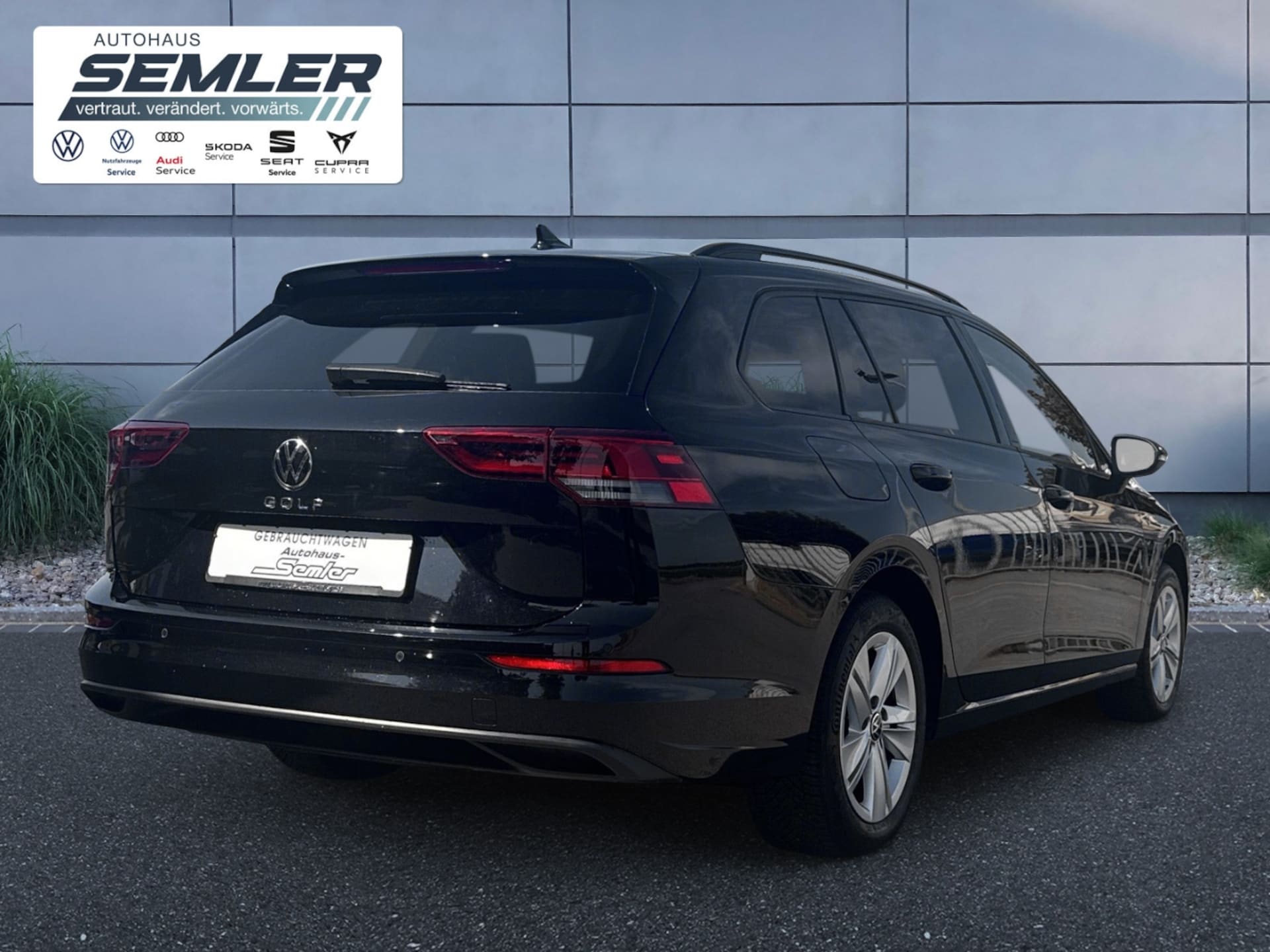 Volkswagen Golf Variant Life