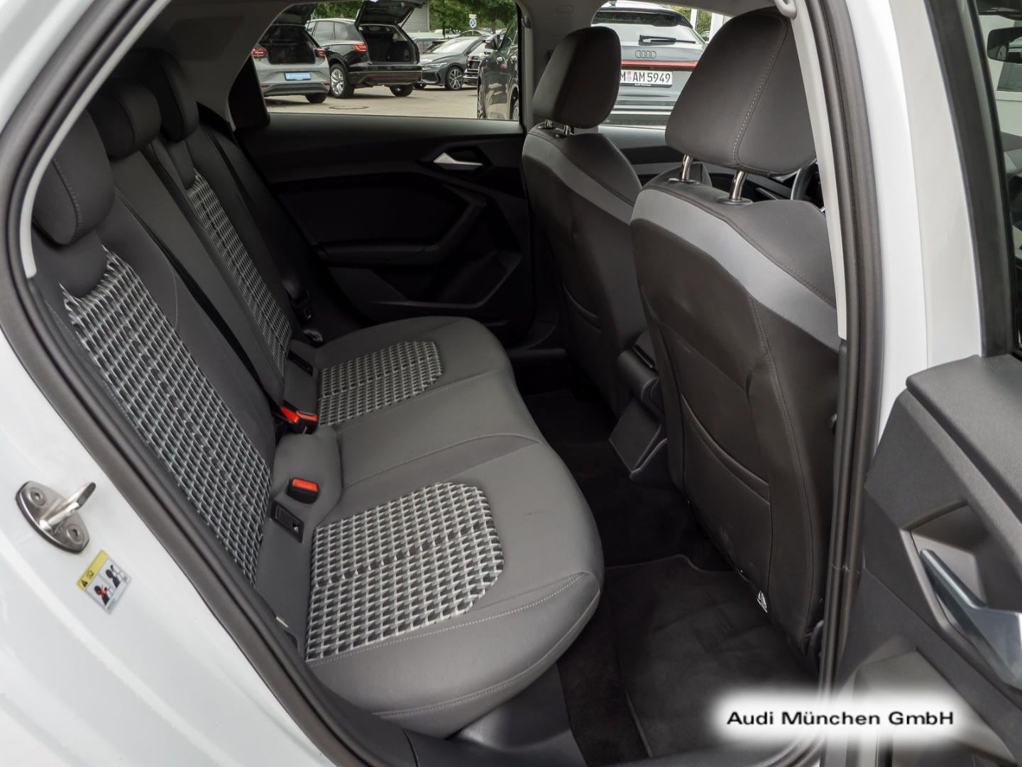 Bild über Audi A1 Sportback advanced 25 TFSI S tronic - für weitere Informationen kontaktieren Sie den Audi Partner