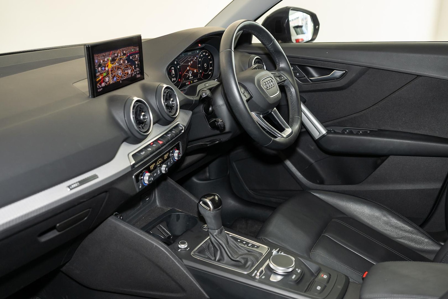 Image about Audi Q2 35 TFSI S tronic