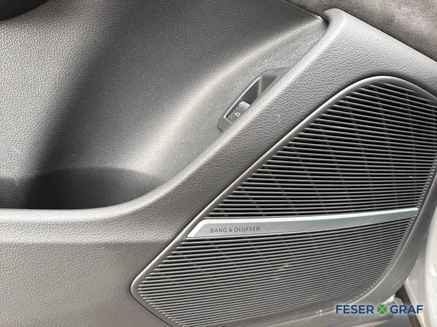 Image about Audi RS Q8 TFSI quattro tiptronic