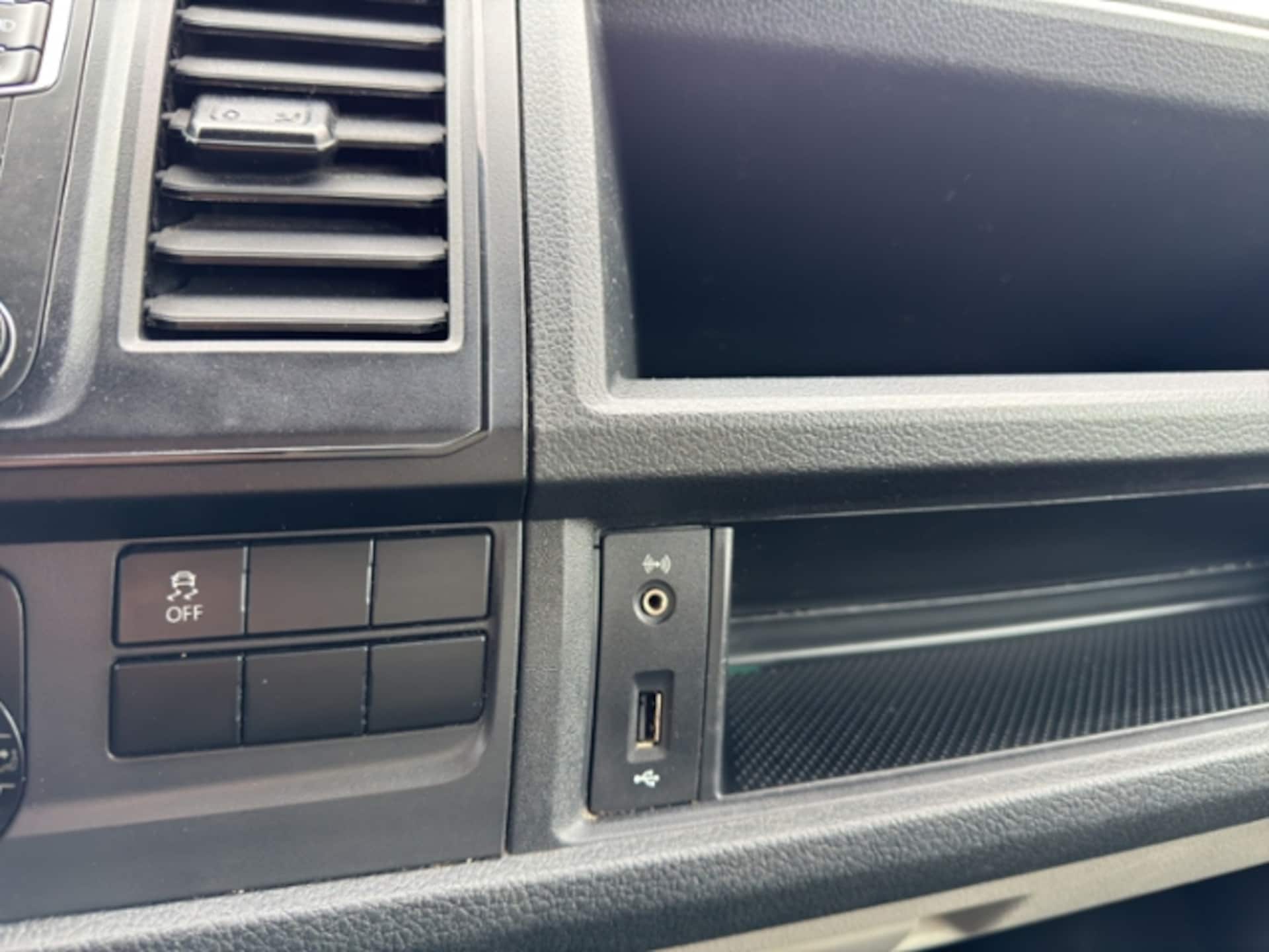 Volkswagen T6 Transporter Kasten langer Radstand