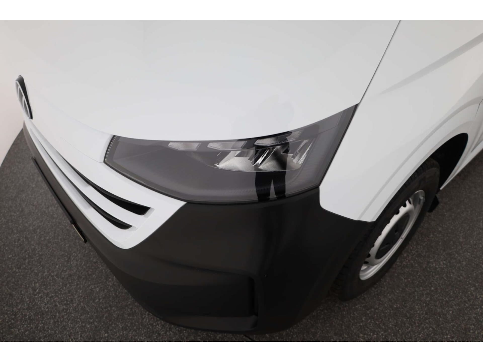 Volkswagen Transporter Kasten langer Radstand