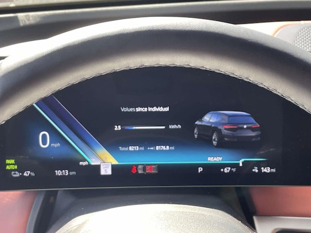 2025 BMW iX