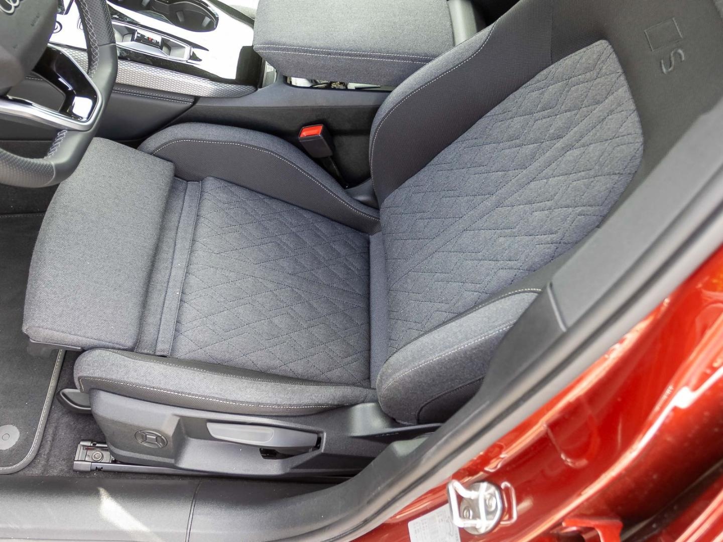 Bild über Audi A5 Avant TDI 150 kW S tronic - für weitere Informationen kontaktieren Sie den Audi Partner