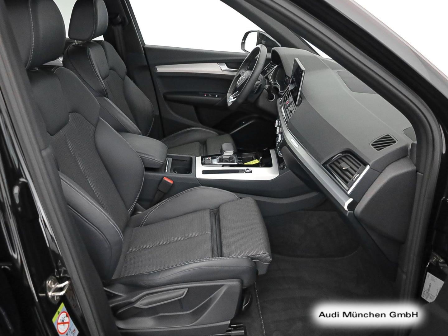 Bild über Audi Q5 40 TFSI quattro S tronic - für weitere Informationen kontaktieren Sie den Audi Partner