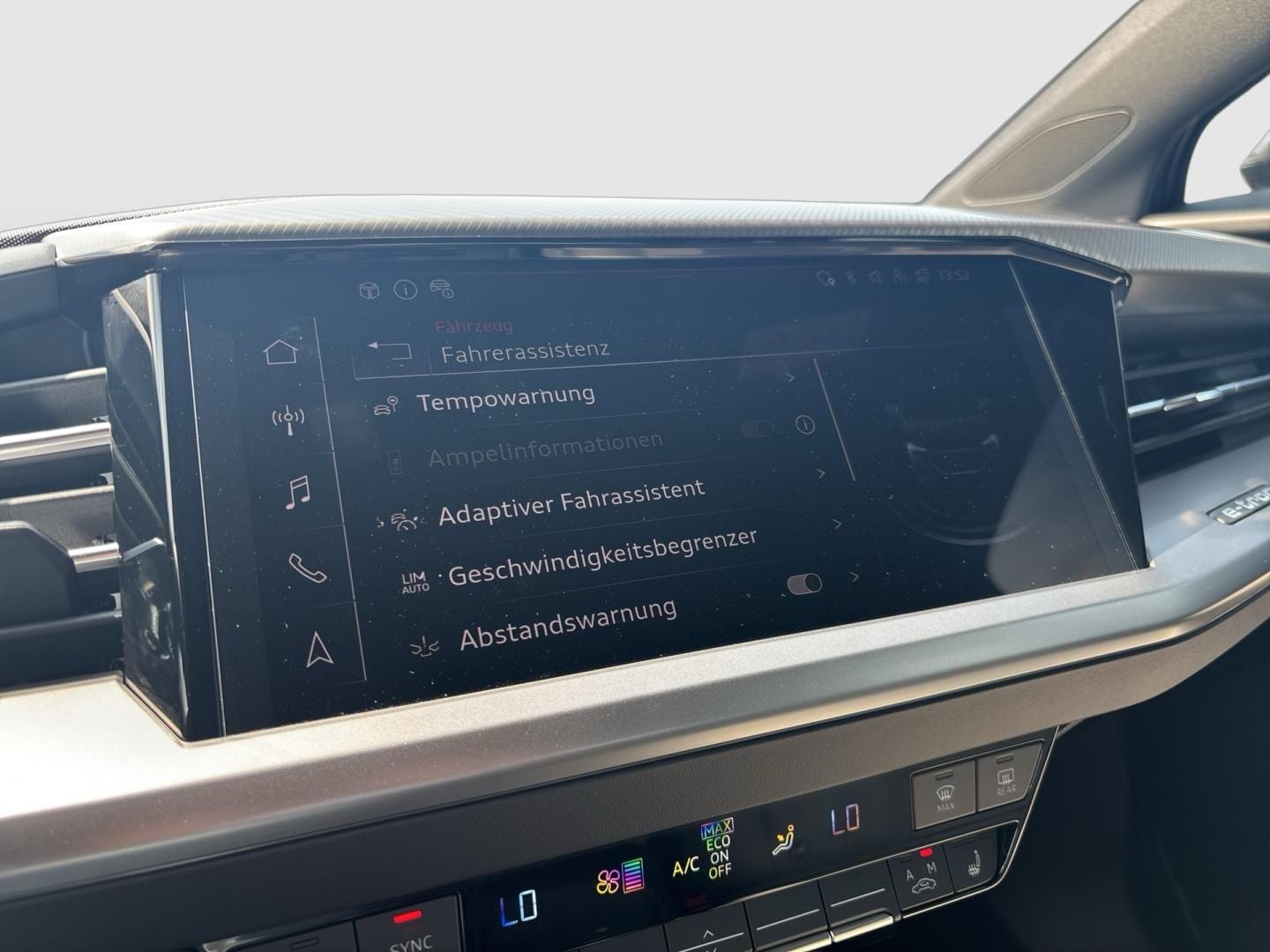 Bild über Audi Q4 e-tron 40 e-tron - für weitere Informationen kontaktieren Sie den Audi Partner