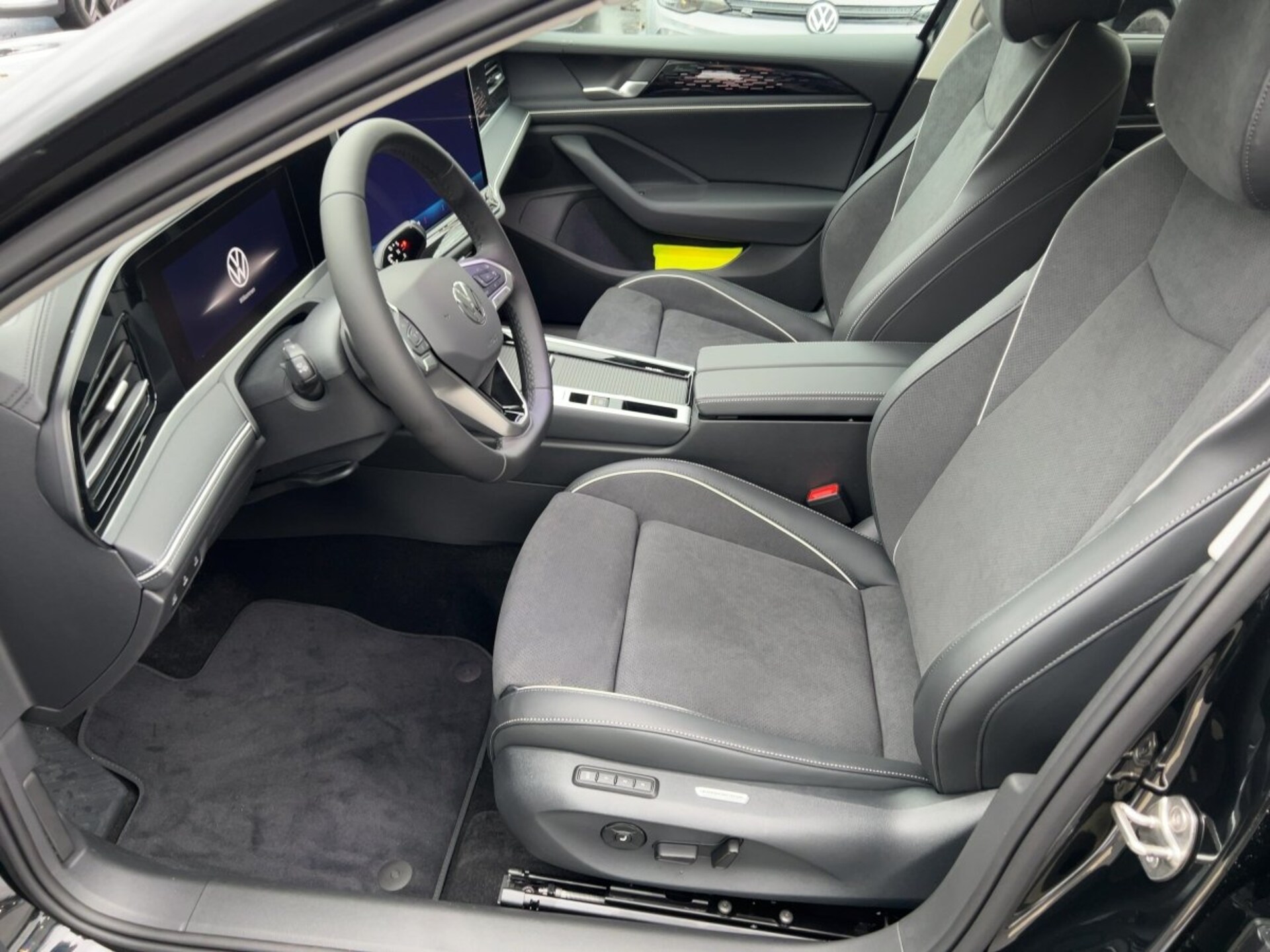 Volkswagen Passat Elegance