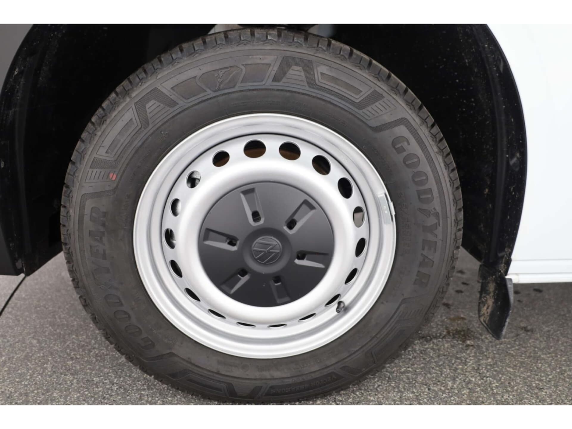 Volkswagen Transporter Kasten langer Radstand