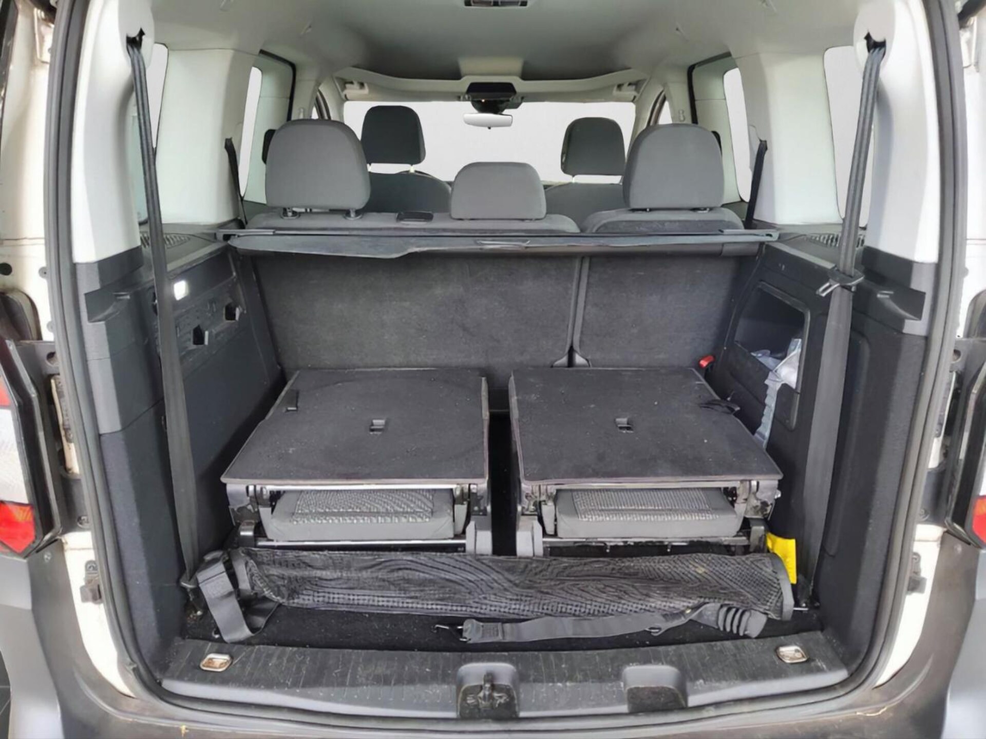 Volkswagen Caddy Basis-Modell