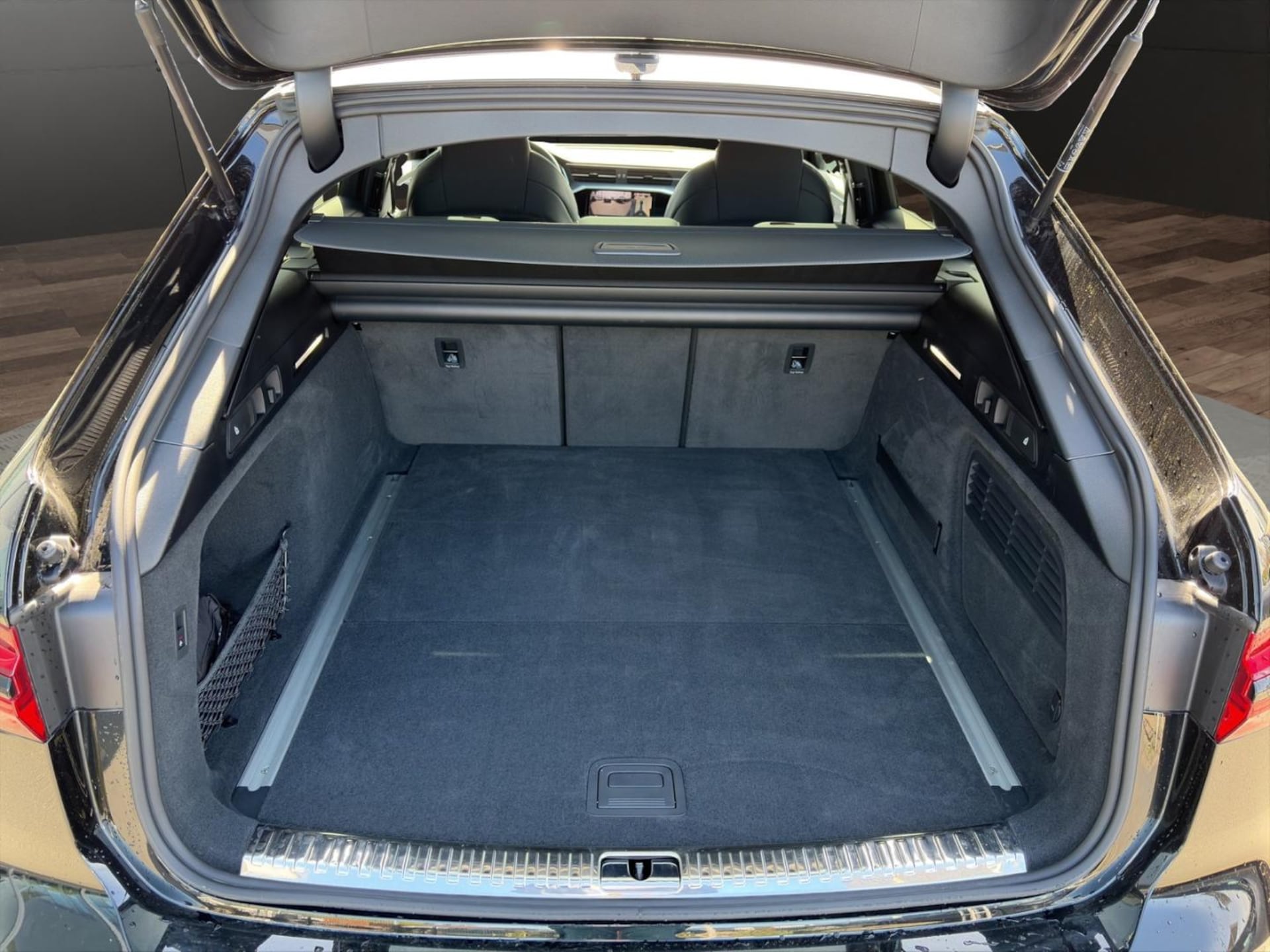 Audi S6 Avant