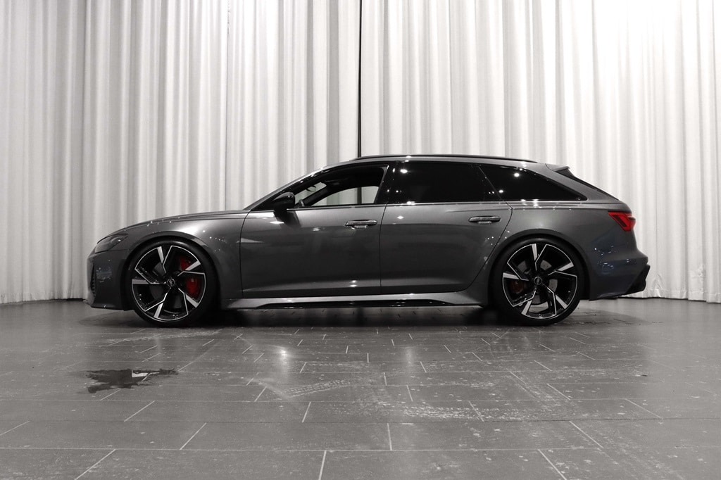 Bild som visar Audi RS 6 Avant RS 6 Avant 600 hk tiptronic - för mer information kontakta din Audi Partner