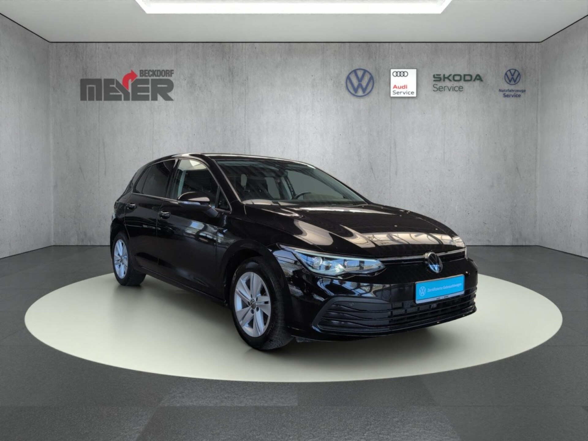 Volkswagen Golf Life