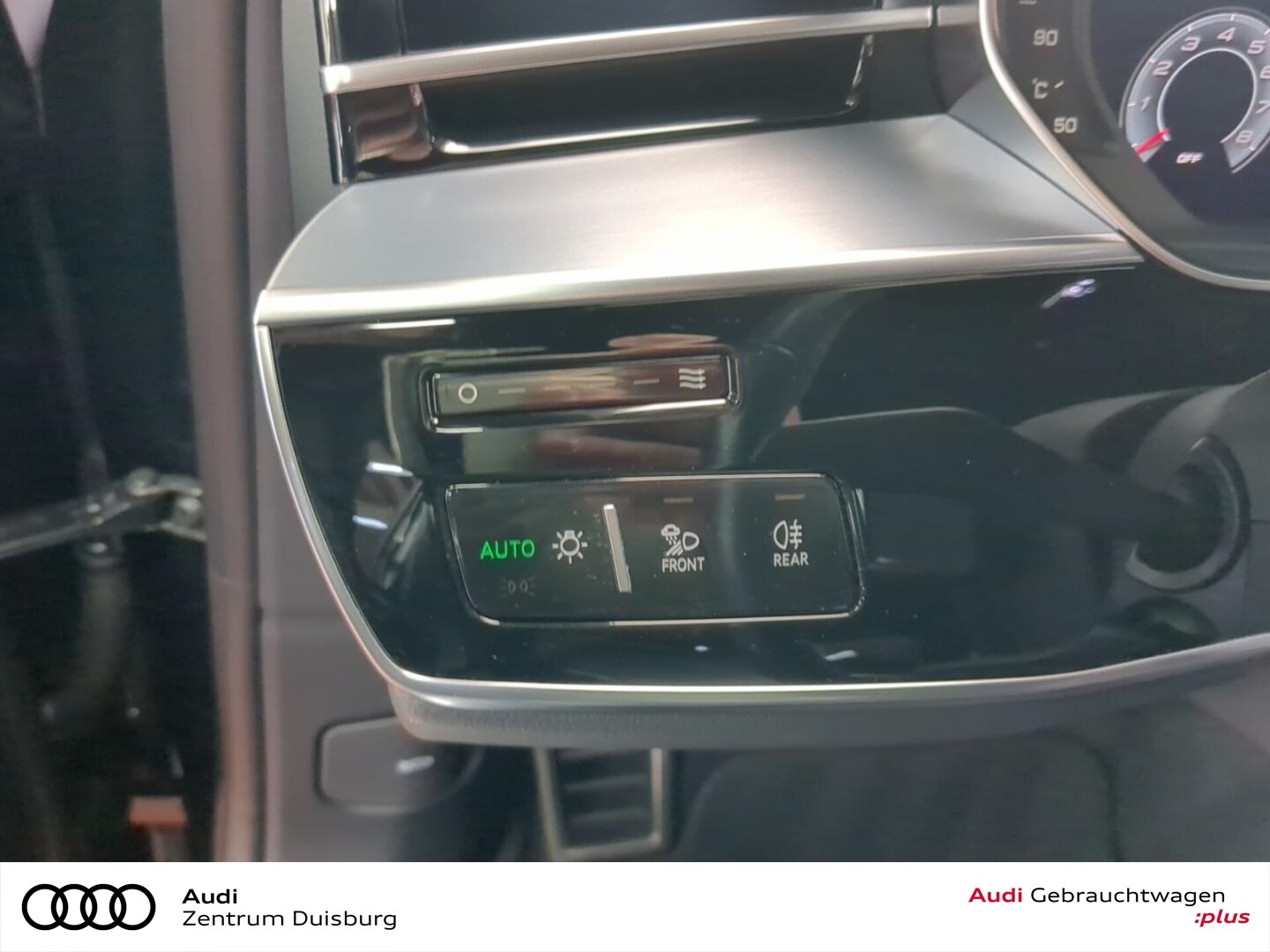 Image about Audi S8 TFSI quattro tiptronic