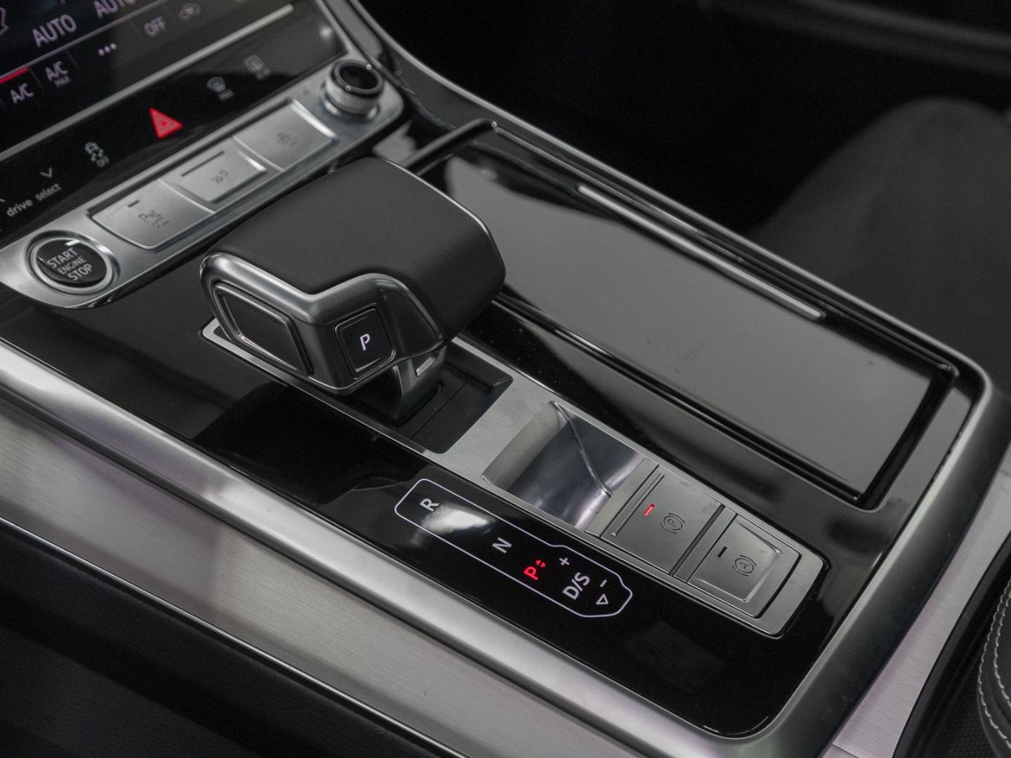 Image about Audi Q7 SUV S line 45 TDI quattro tiptronic