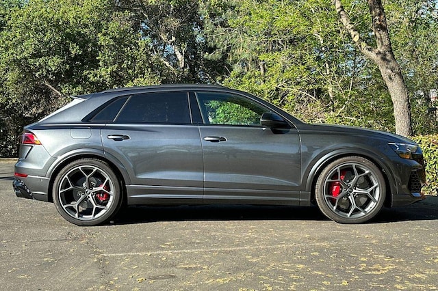 2026 Audi RS Q8 SUV performance