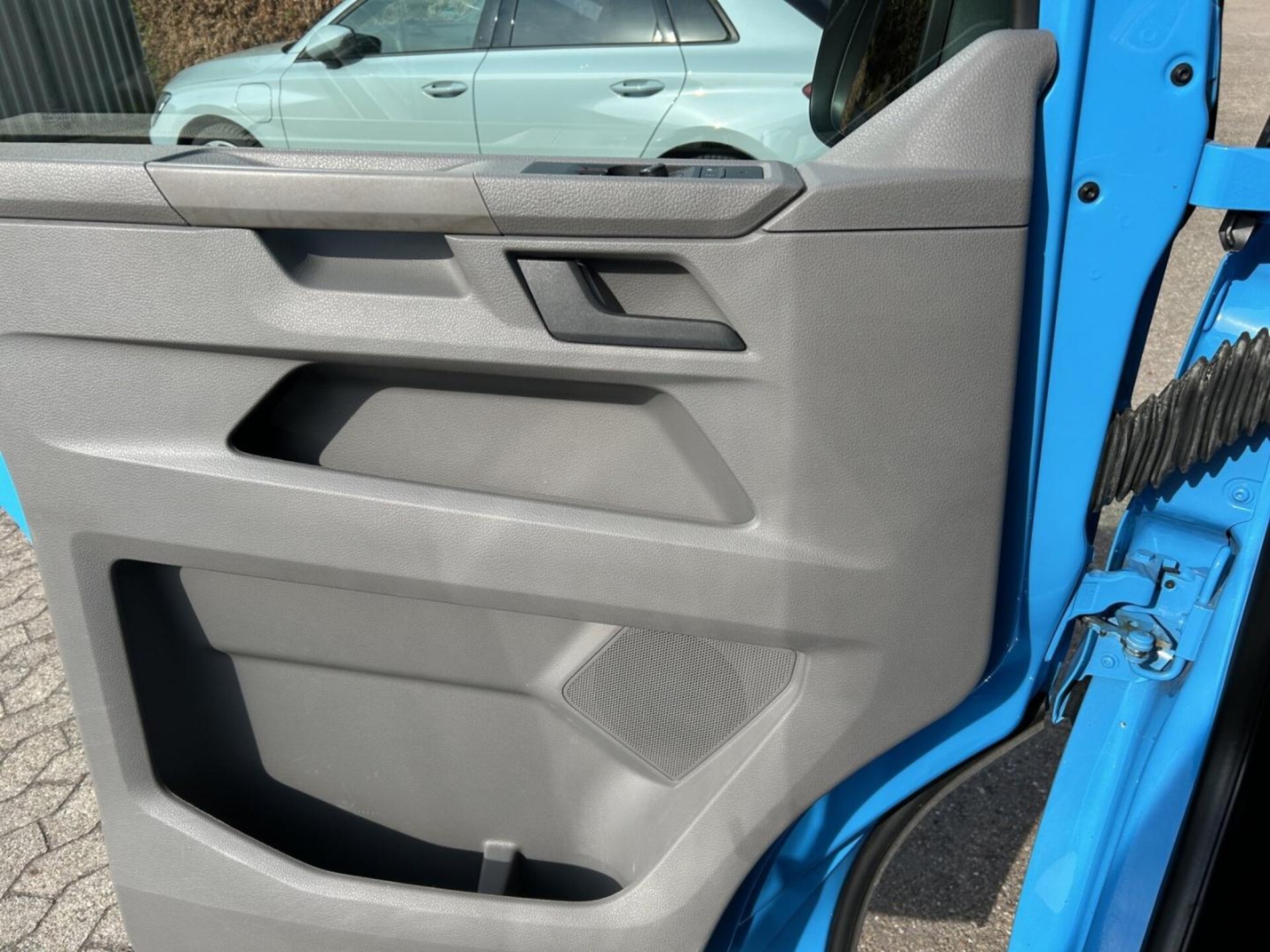 Volkswagen T6.1 Transporter Pritschenwagen Doppelkabine