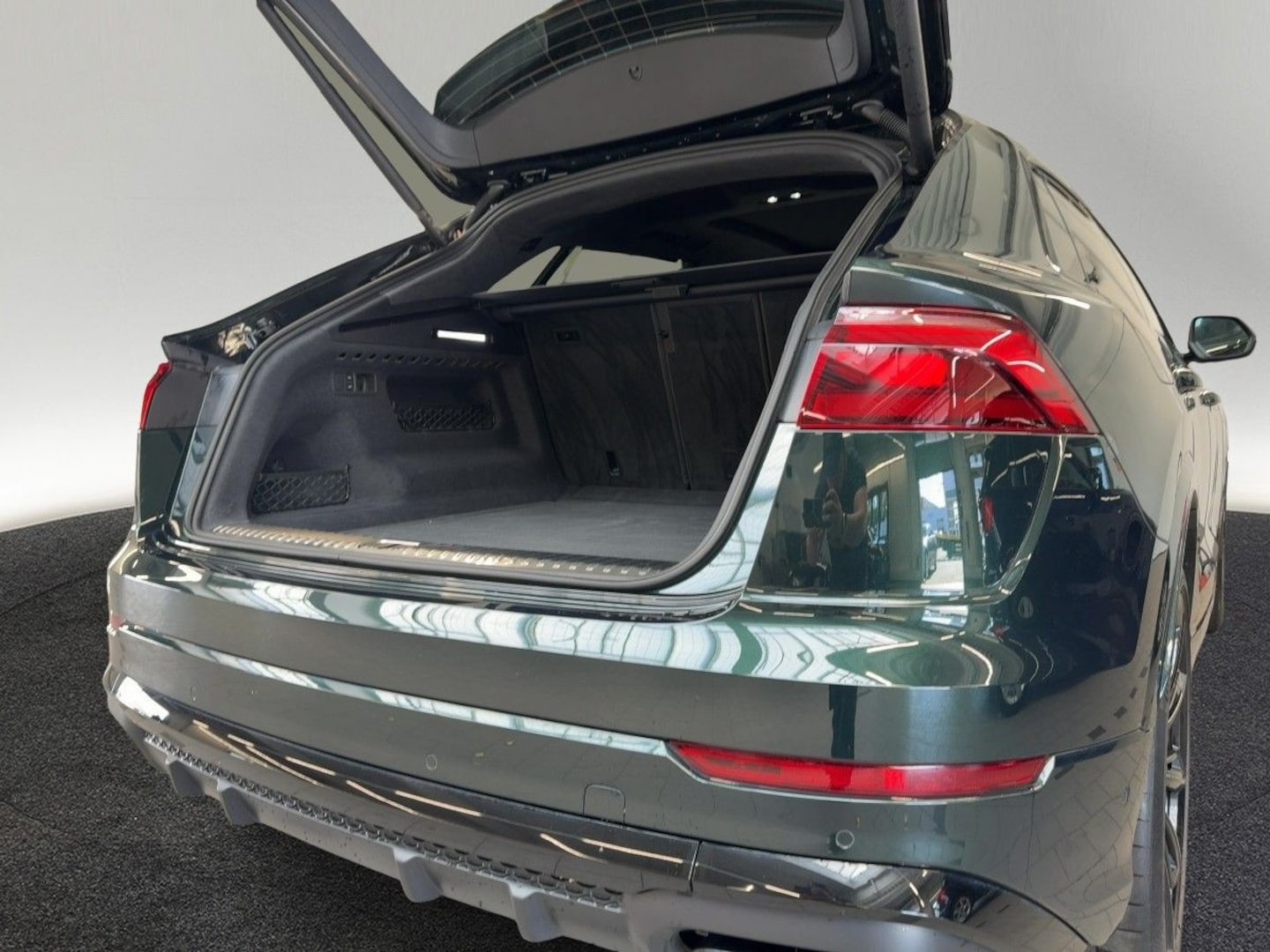 Bild über Audi Q8 SUV 50 TDI quattro tiptronic - für weitere Informationen kontaktieren Sie den Audi Partner