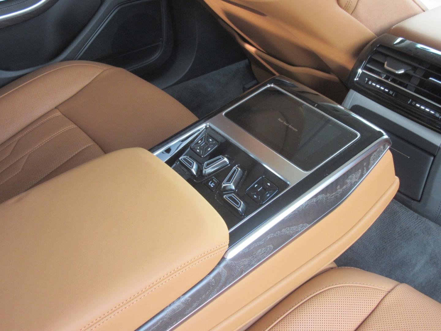 Image about Audi A8 TFSI e 60 TFSI e quattro 340(462) kW(PS) tiptronic