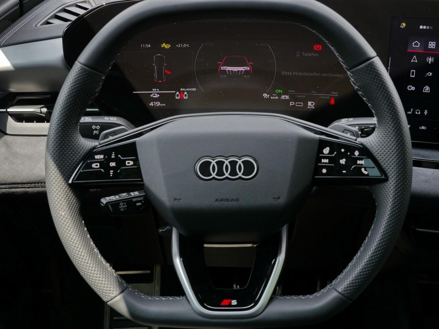 Image about Audi Q6 SUV e-tron e-tron quattro