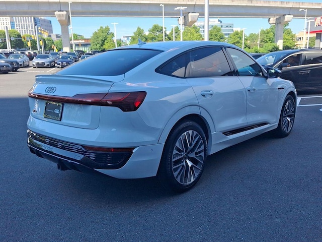 2024 Audi Q8 Sportback e-tron