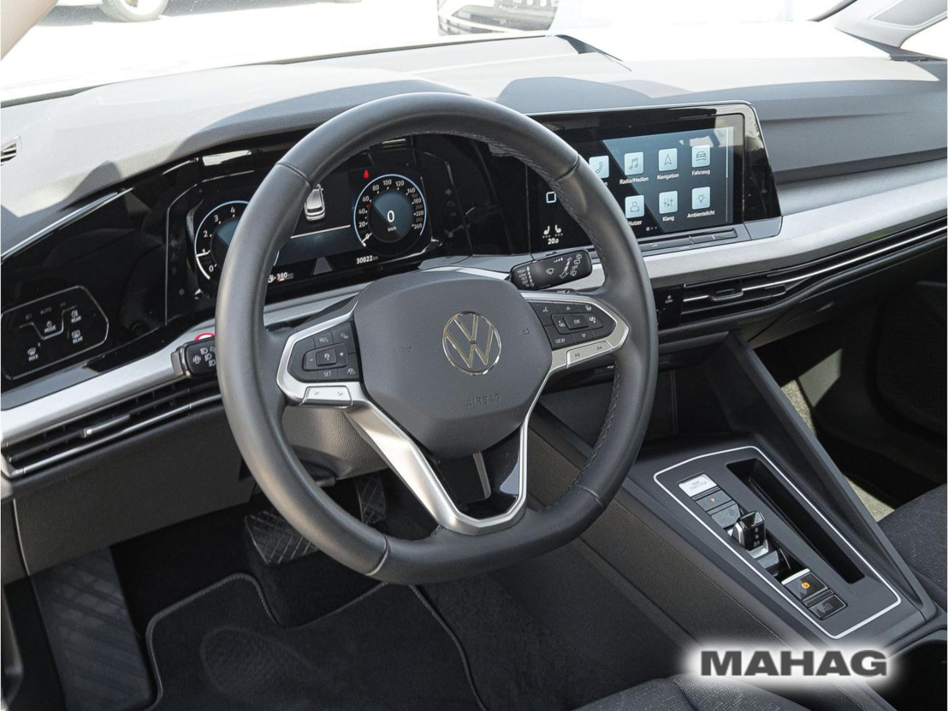 Volkswagen Golf Life