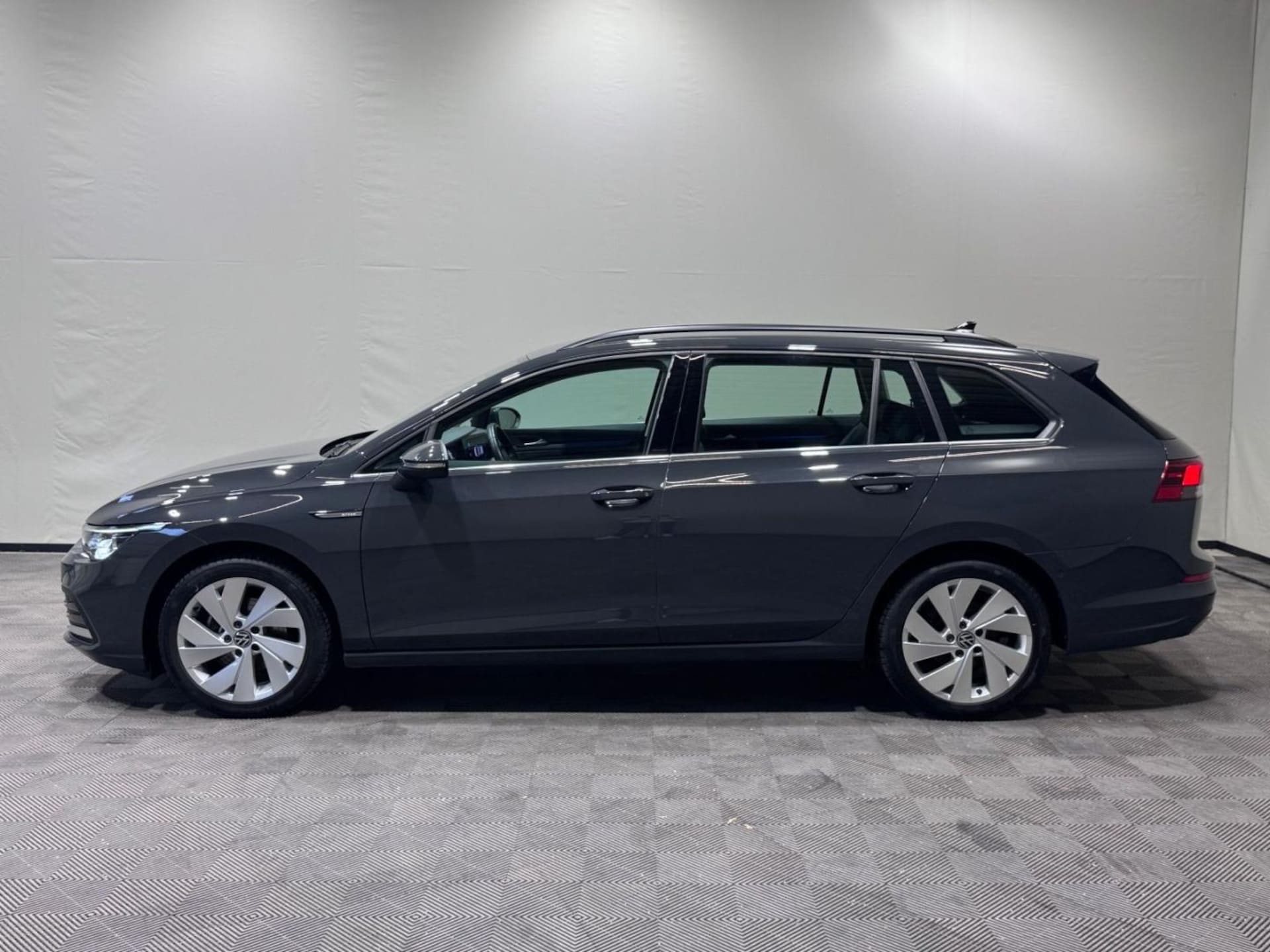 Volkswagen Golf Variant Style