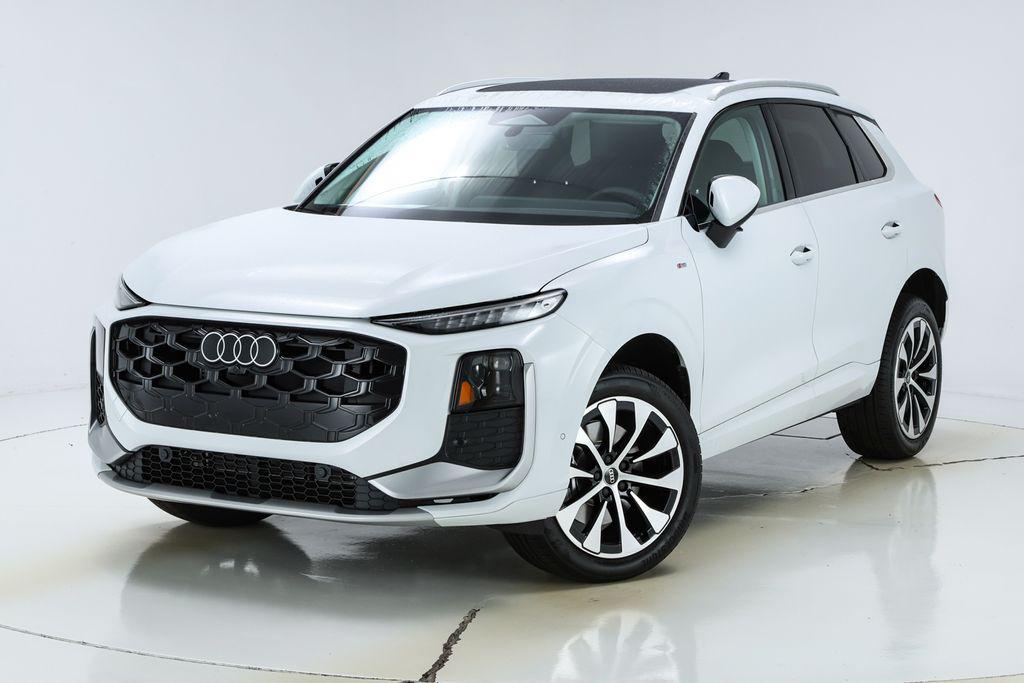 2026 Audi Q3 S line quattro's photo