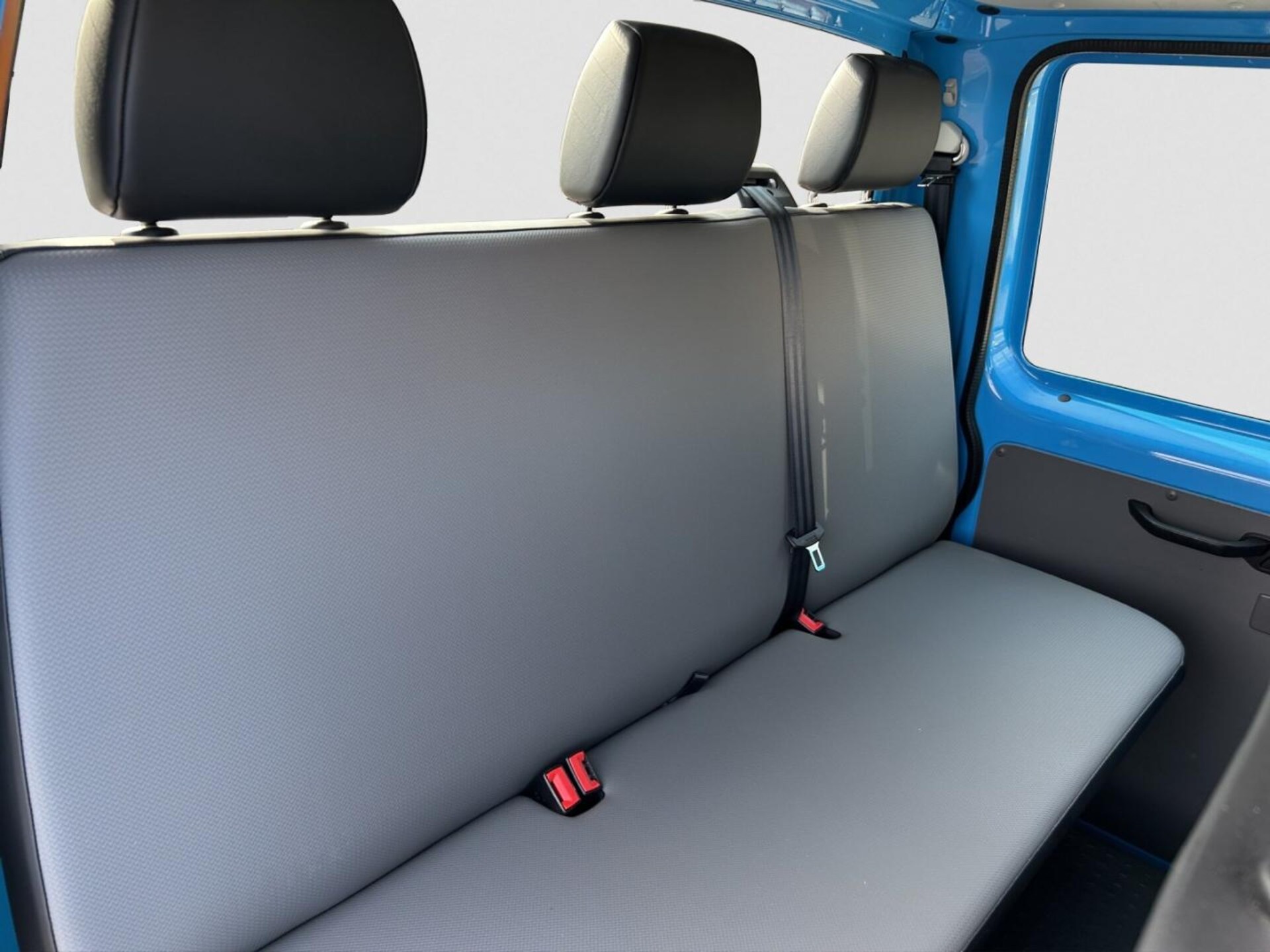Volkswagen T6.1 Transporter Pritschenwagen Doppelkabine