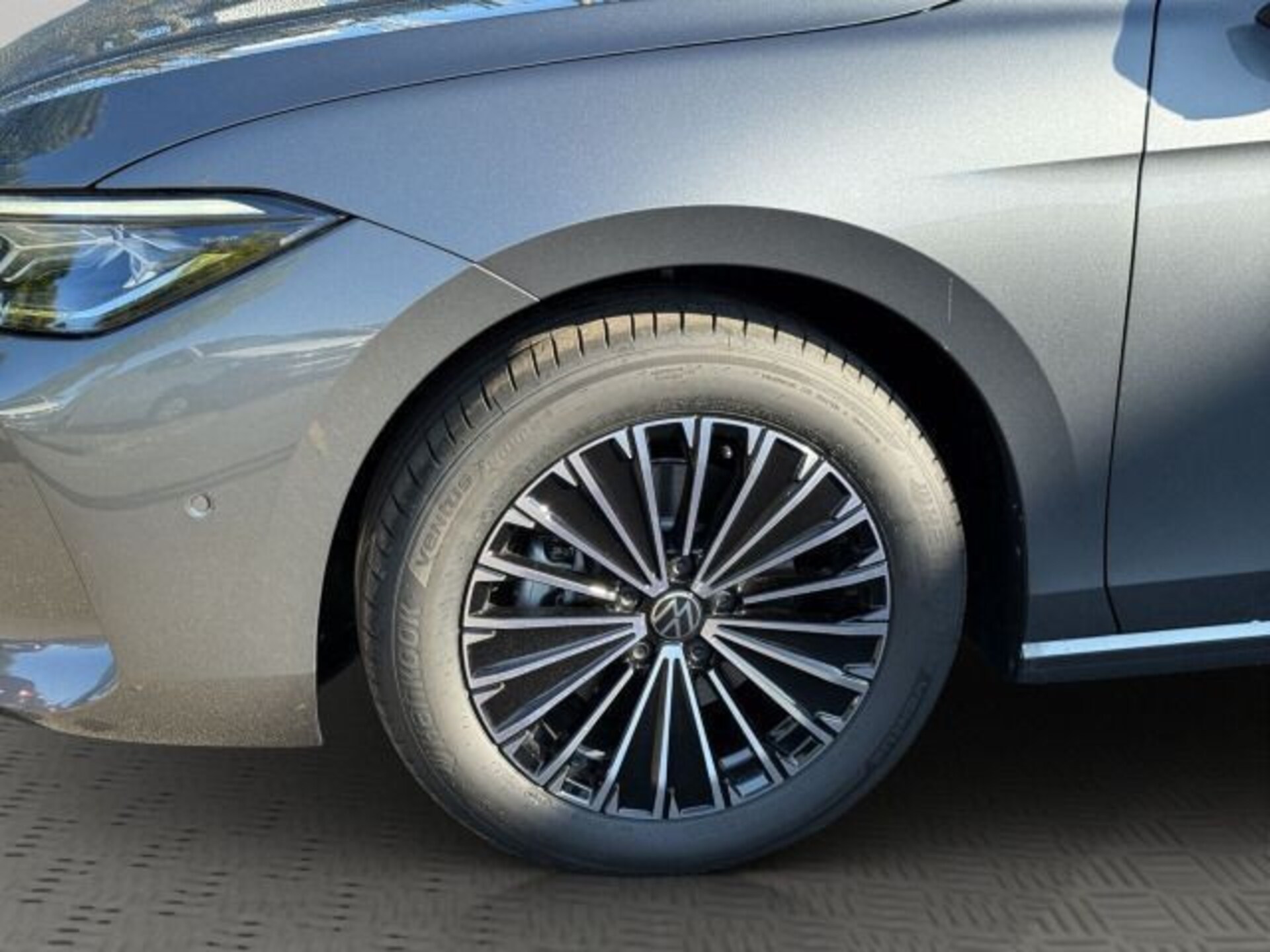Volkswagen Passat Elegance