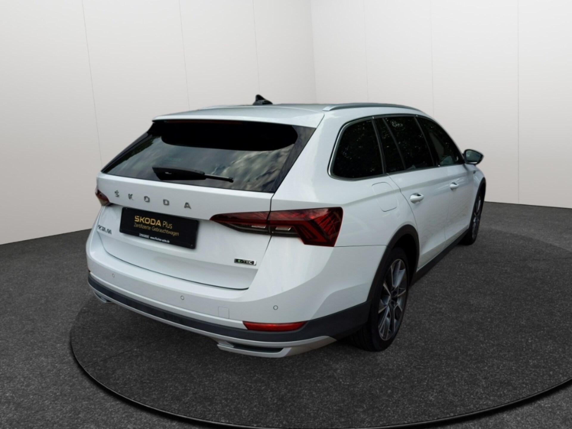 Skoda Octavia Combi SCOUT