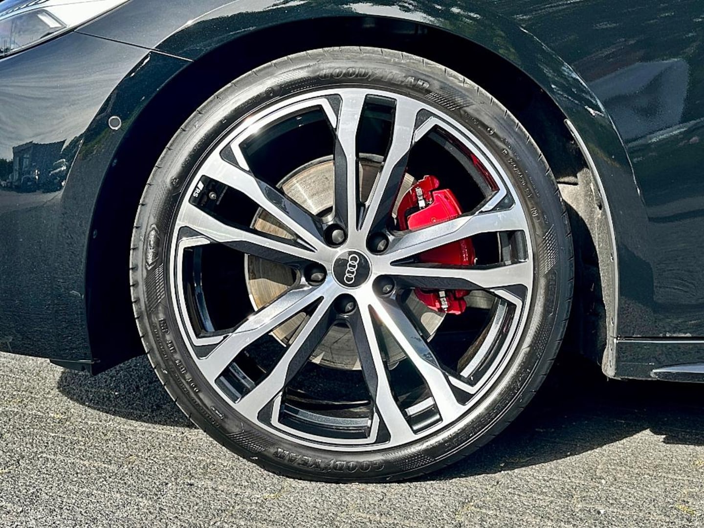 Bild über Audi A5 Avant TDI quattro 150 kW S tronic - für weitere Informationen kontaktieren Sie den Audi Partner