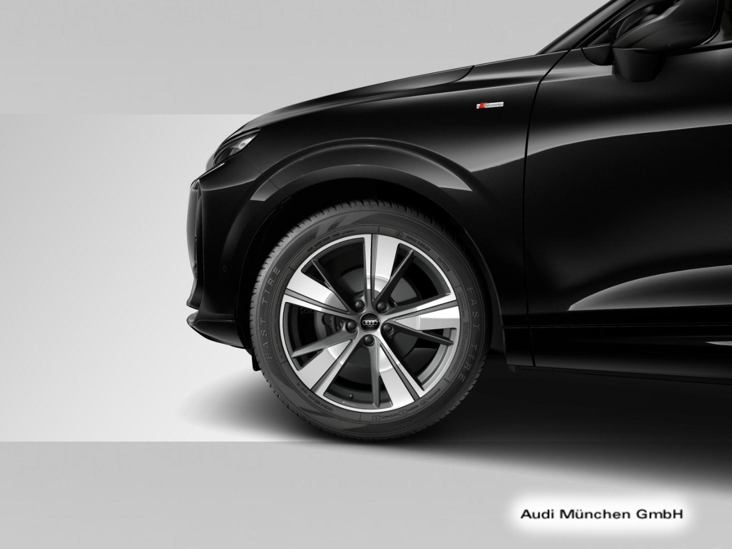 Bild über Audi Q3 SUV TFSI 110 kW S tronic - für weitere Informationen kontaktieren Sie den Audi Partner