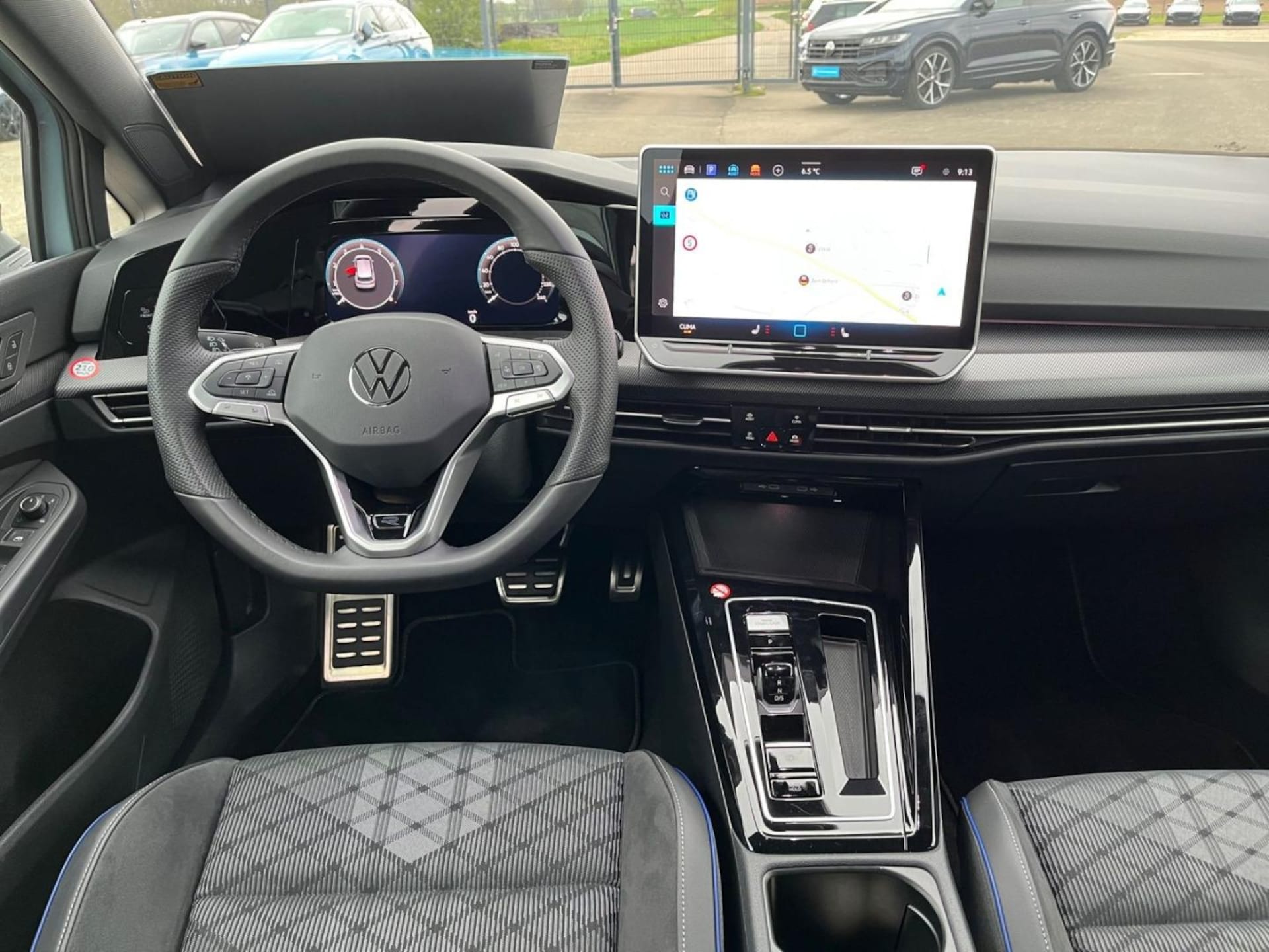 Volkswagen Golf R-Line