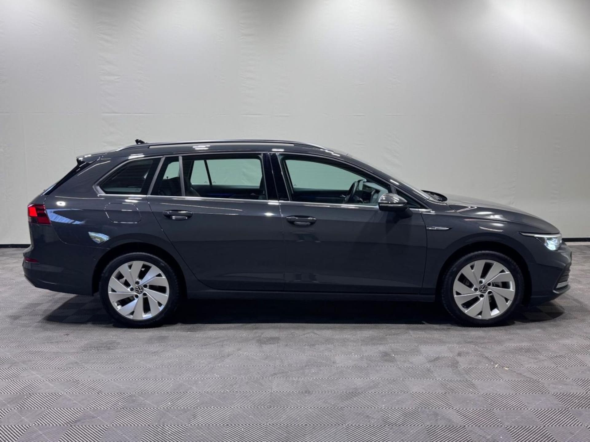 Volkswagen Golf Variant Style