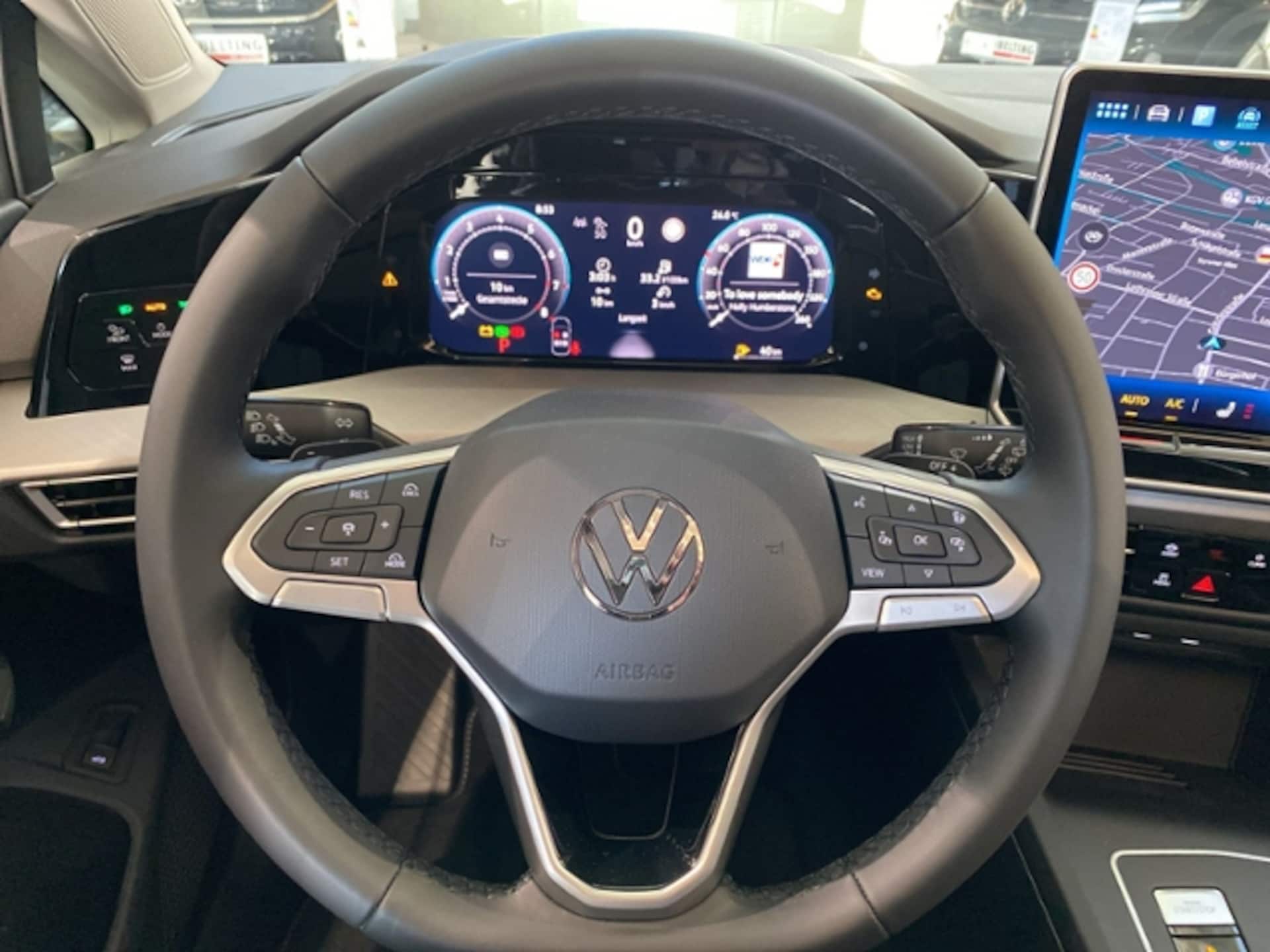Volkswagen Golf Variant Life