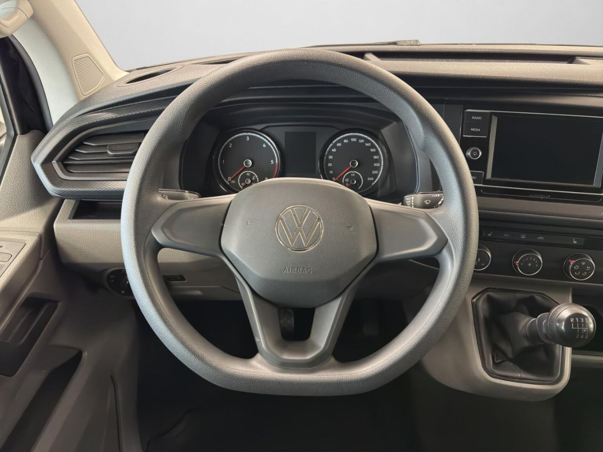 Volkswagen T6.1 Transporter Kombi kurzer Radstand
