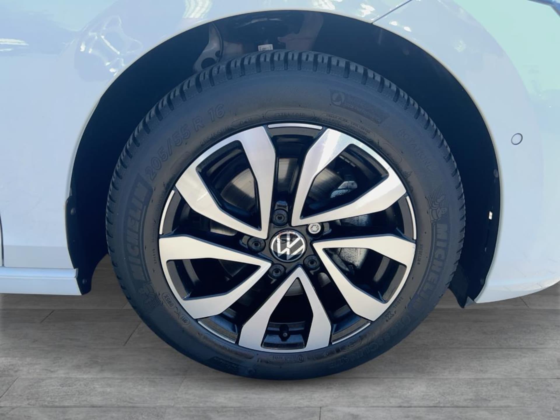 Volkswagen Golf Active