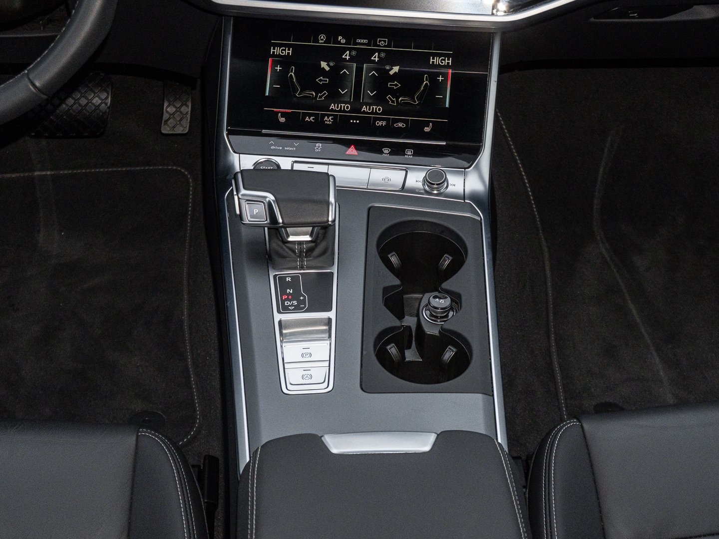 Bild über Audi A6 Avant advanced 45 TFSI quattro S tronic - für weitere Informationen kontaktieren Sie den Audi Partner