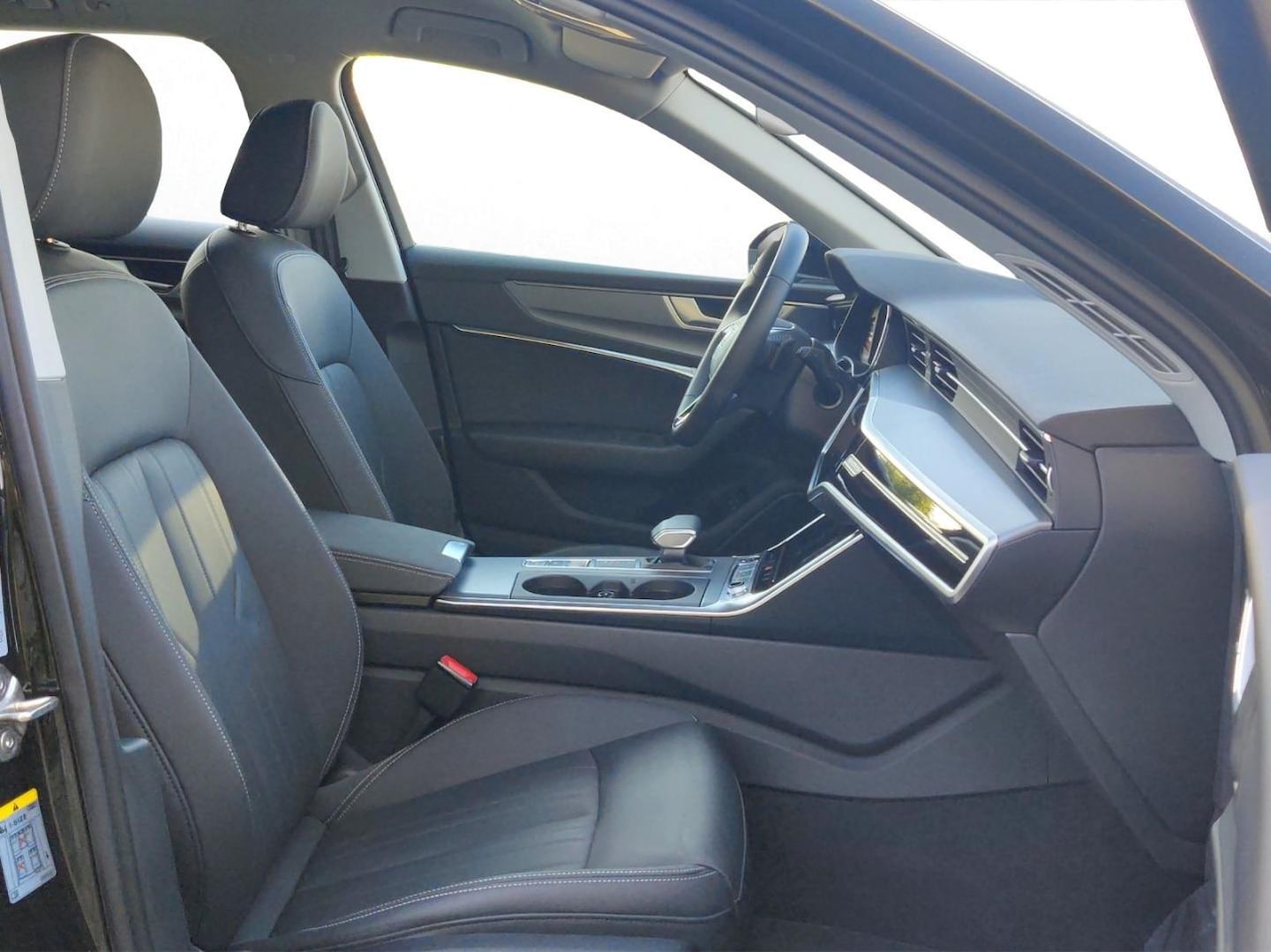 Bild über Audi A6 Avant TFSI e advanced 50 TFSI e quattro S tronic - für weitere Informationen kontaktieren Sie den Audi Partner