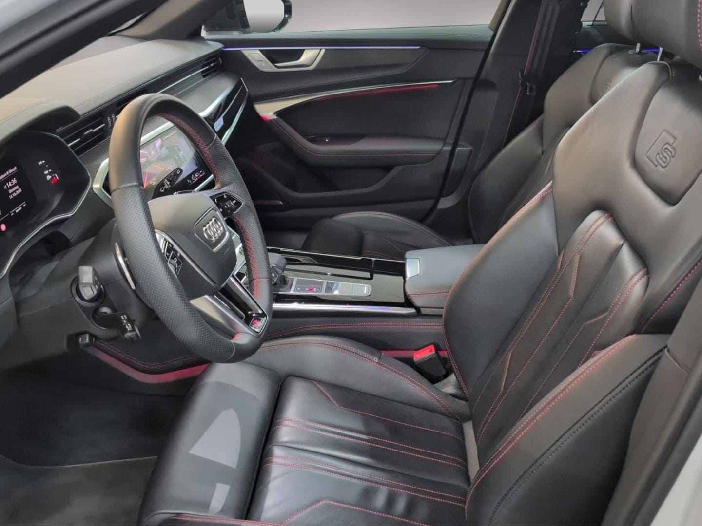 Bild über Audi S6 Avant TDI quattro tiptronic - für weitere Informationen kontaktieren Sie den Audi Partner