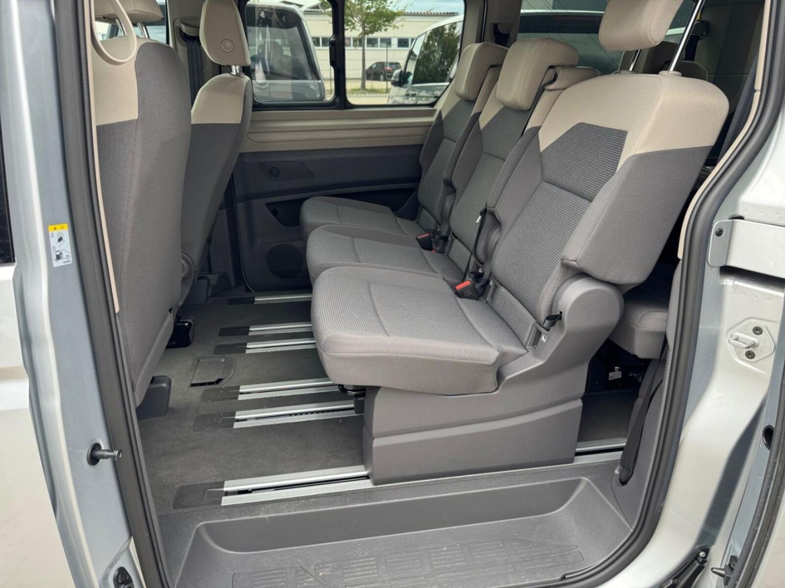 Volkswagen Multivan Langversion – Bild 10