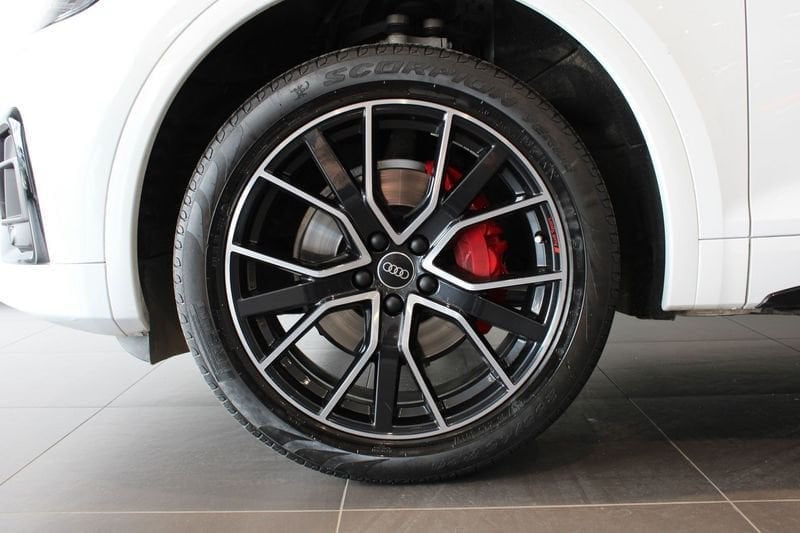 Image about Audi Q5 Sportback S line plus 40 TDI quattro 150 kW (204 PS) S tronic