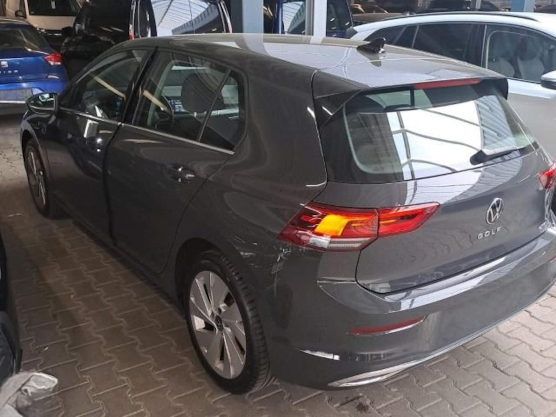 Volkswagen Golf Style