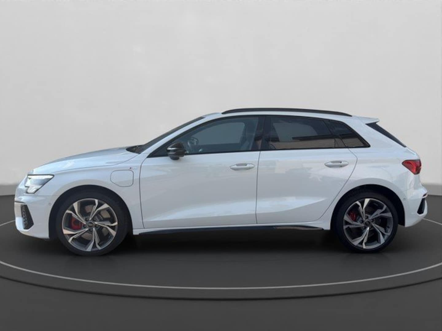 Bild über Audi A3 Sportback TFSI e S line 45 TFSI e S tronic - für weitere Informationen kontaktieren Sie den Audi Partner