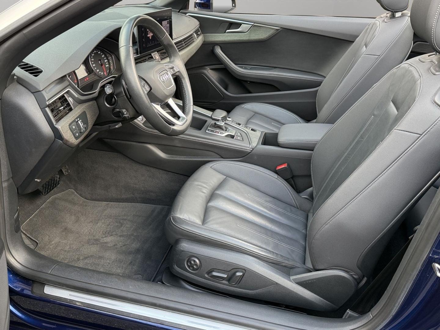 Bild über Audi A5 Cabriolet 35 TDI S tronic - für weitere Informationen kontaktieren Sie den Audi Partner
