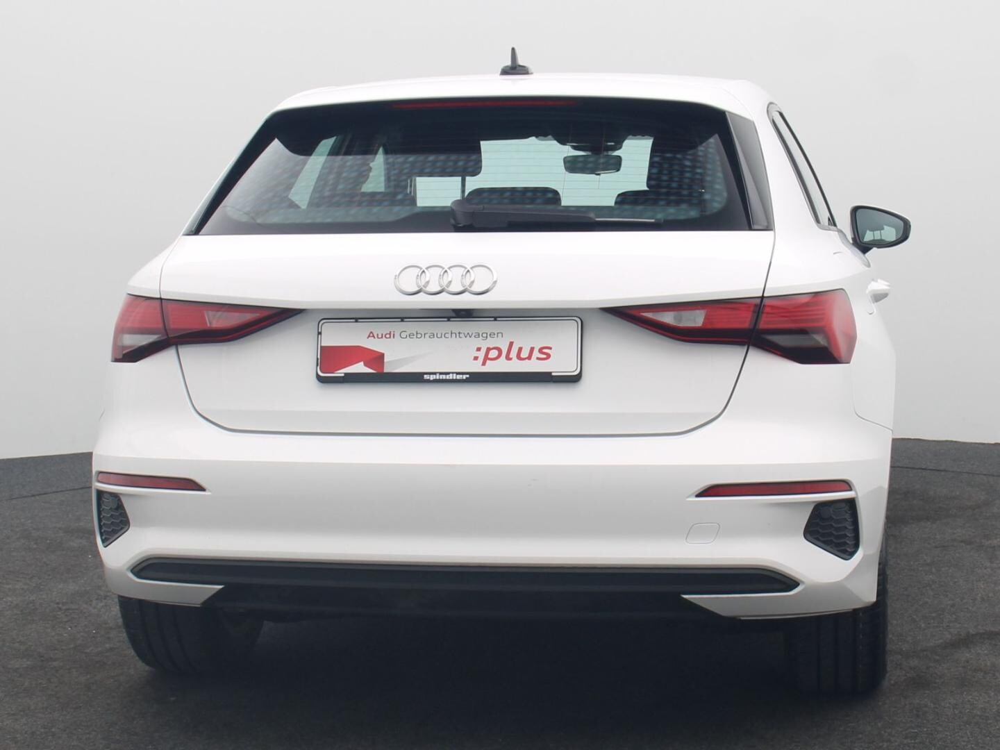 Bild über Audi A3 Sportback TFSI e 40 TFSI e S tronic - für weitere Informationen kontaktieren Sie den Audi Partner
