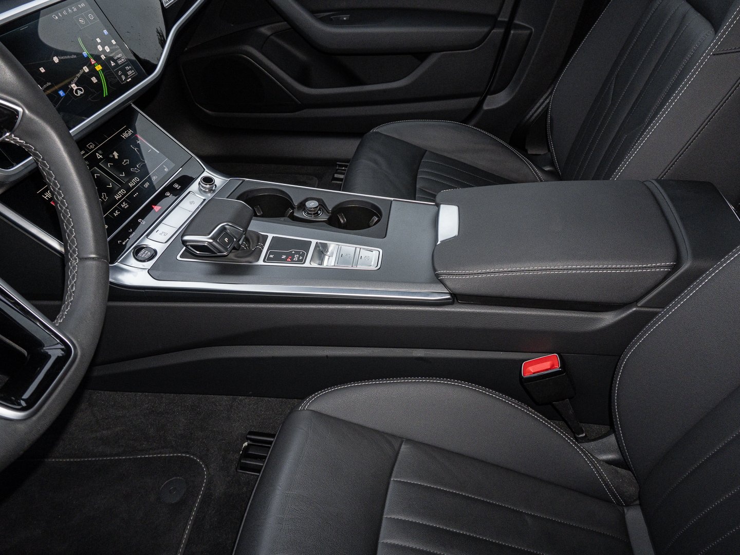 Bild über Audi A6 Avant advanced 45 TFSI quattro S tronic - für weitere Informationen kontaktieren Sie den Audi Partner