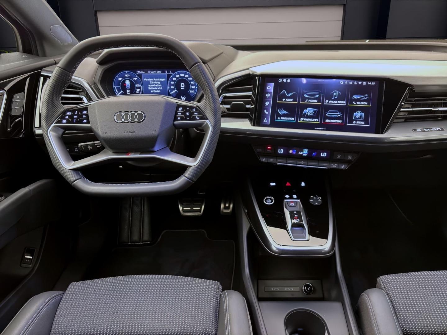 Bild über Audi Q4 e-tron 40 e-tron - für weitere Informationen kontaktieren Sie den Audi Partner