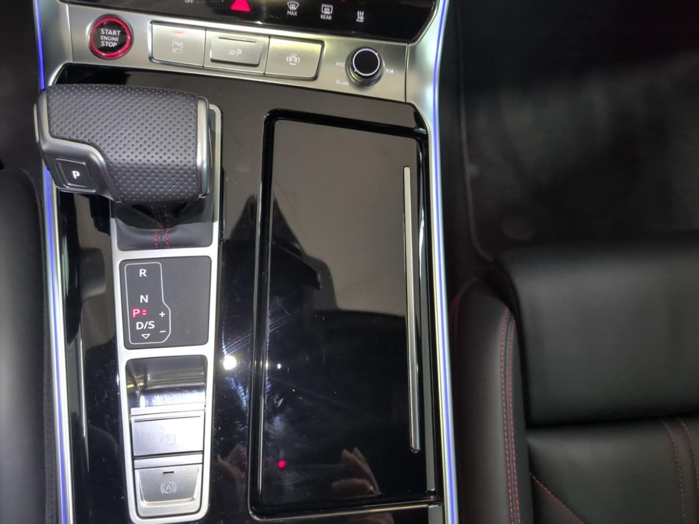 Bild über Audi S6 Avant TDI quattro tiptronic - für weitere Informationen kontaktieren Sie den Audi Partner